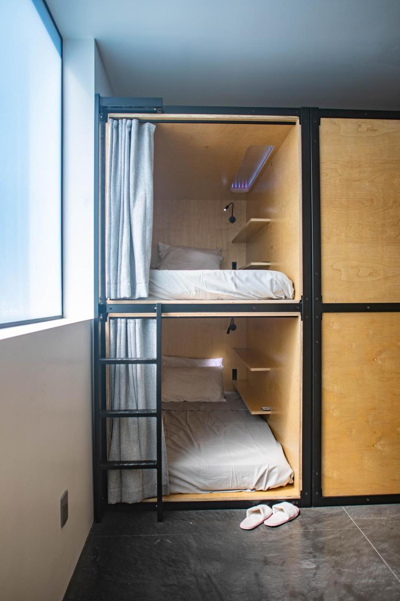 Haven Coliving Hostel ลอสแอนเจลิส ภายนอก รูปภาพ