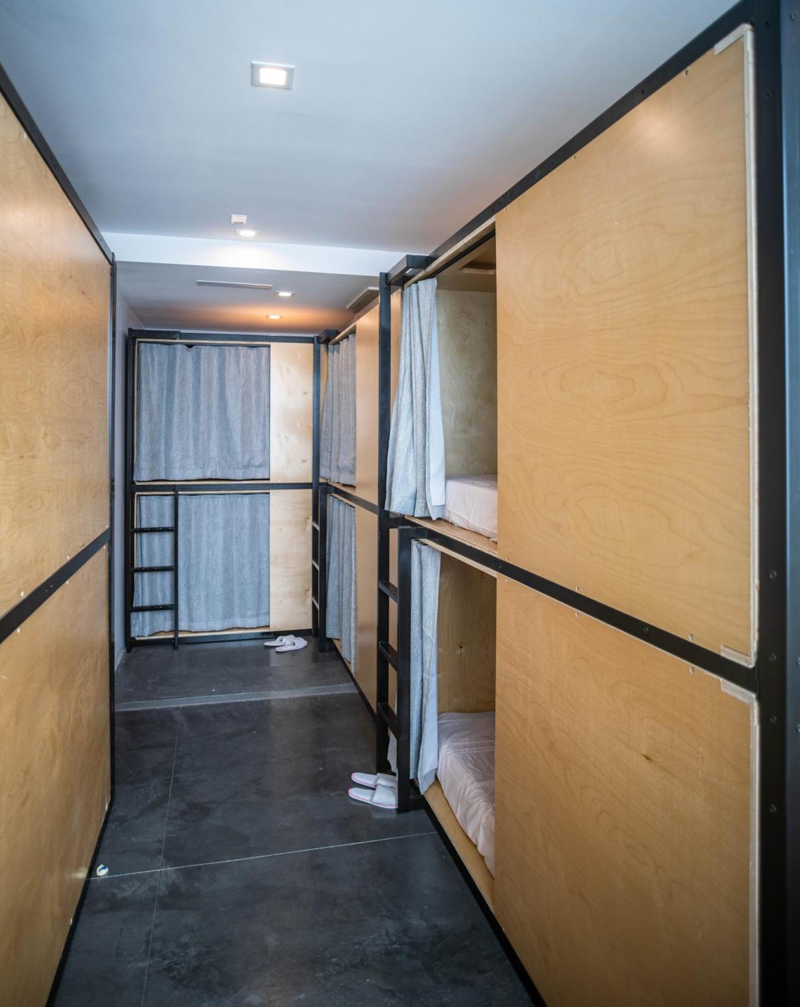 Haven Coliving Hostel ลอสแอนเจลิส ภายนอก รูปภาพ